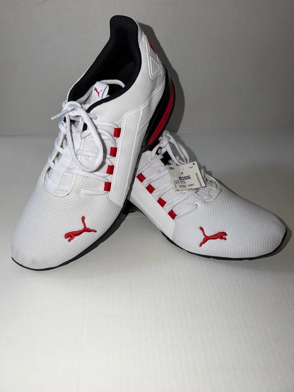 Puma Men’s White & Red Athletic Sneakers NWT